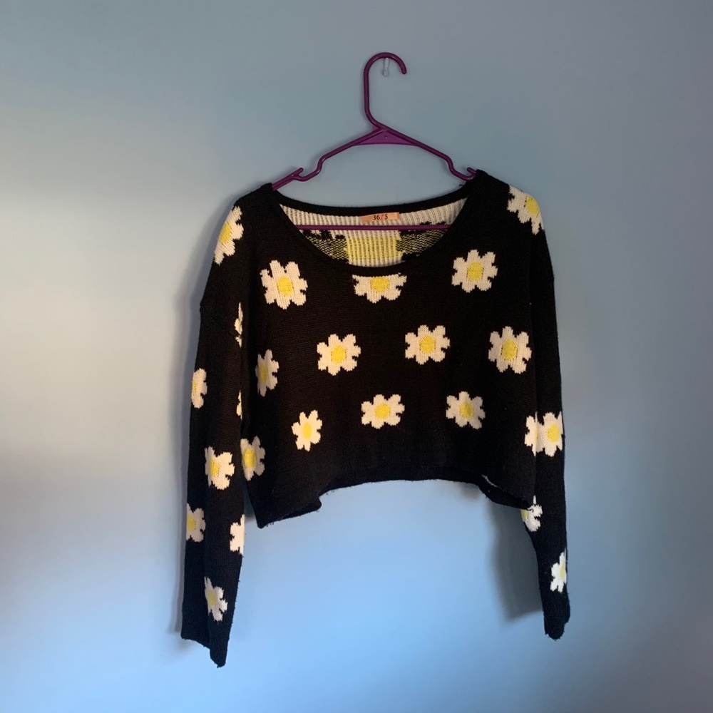 Daisy sweater from Forever21